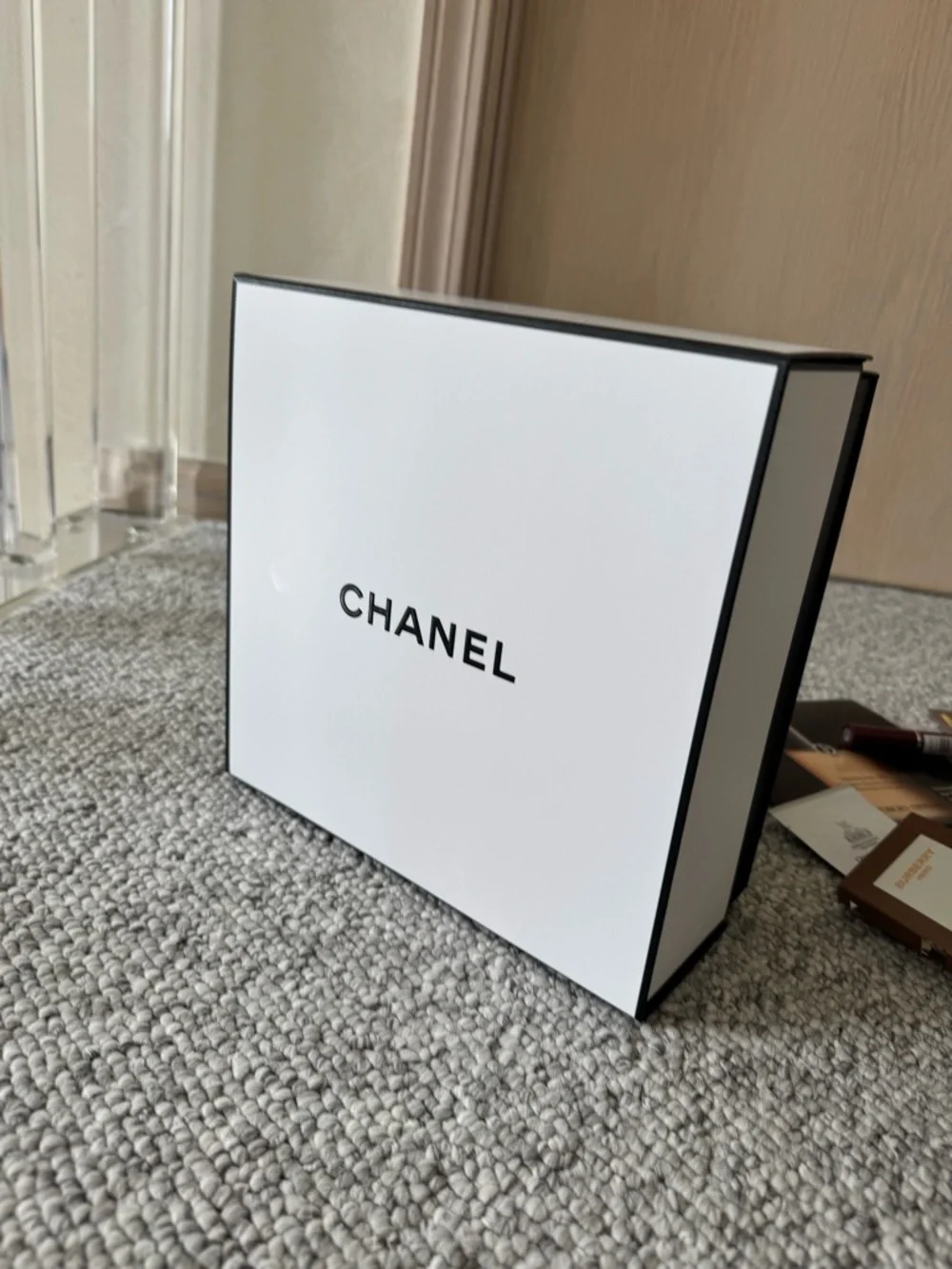 NEW! CHANEL Empty GIFT BOX 8.5X8.5X4 Chanel Cosmetic Sample Pillow Pack, Ribbon